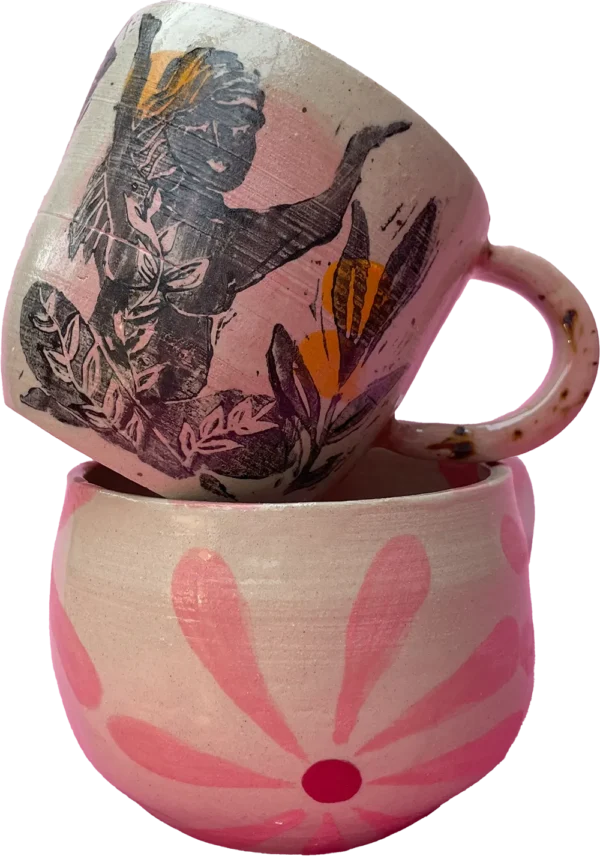 Ręcznie malowane ceramiczne kubki FruCeramika w różowe kwiaty